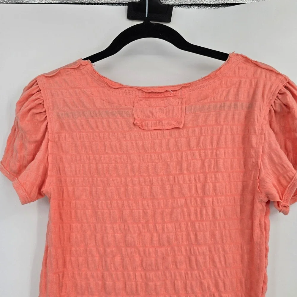 We The Free Free People Coral Pink Smocked Puff Sleeve V-Neck Top Size Small‎